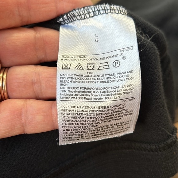 Banana Republic Men’s Quarter Zip Pullover - Picture 6 of 7